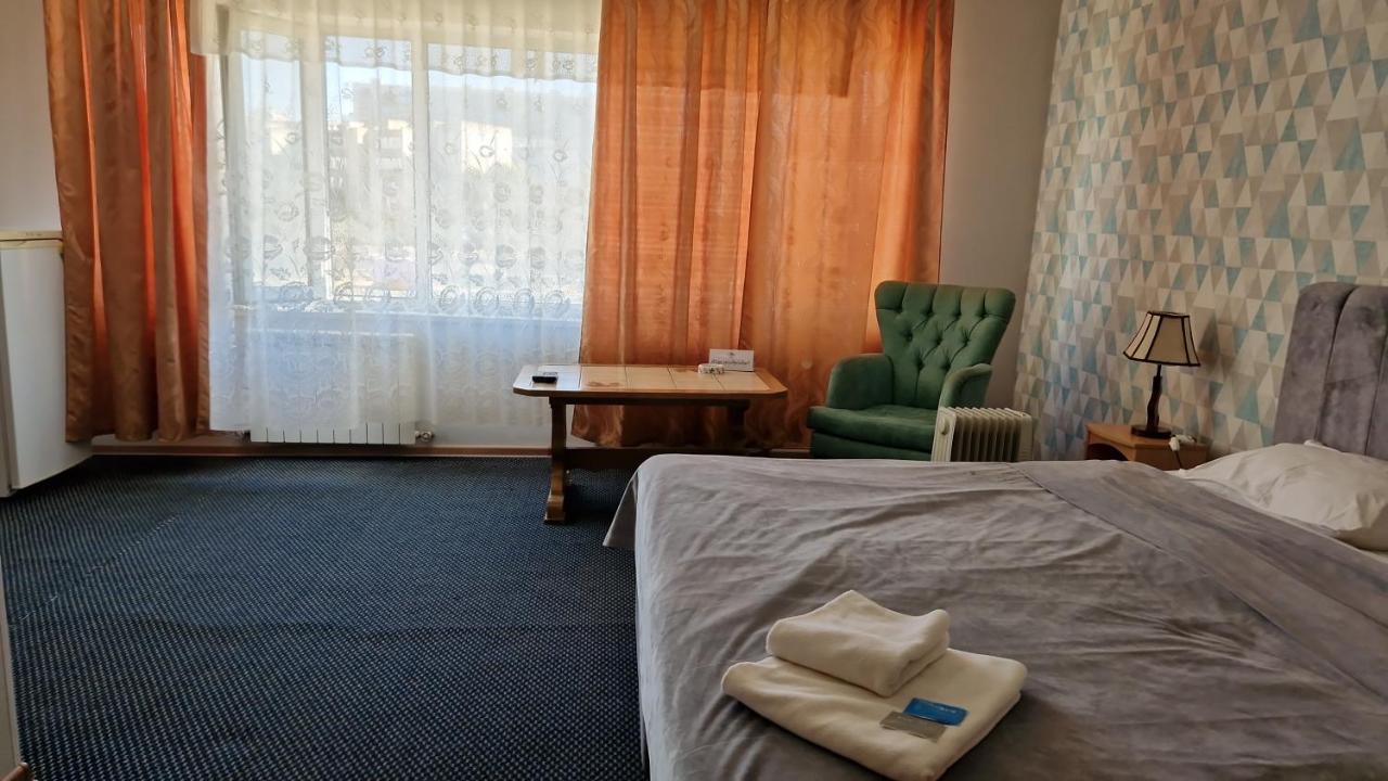 Victoria Hotel Aktau  Luaran gambar